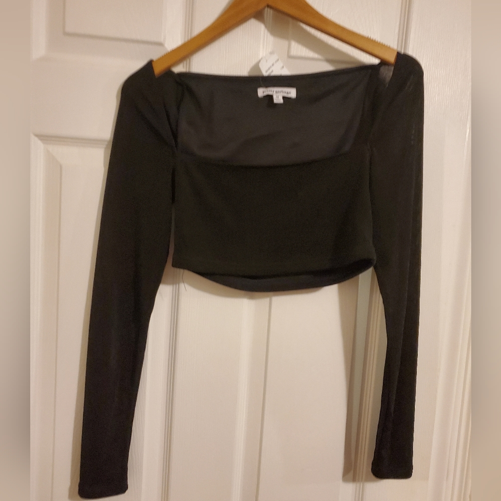 Black crop top